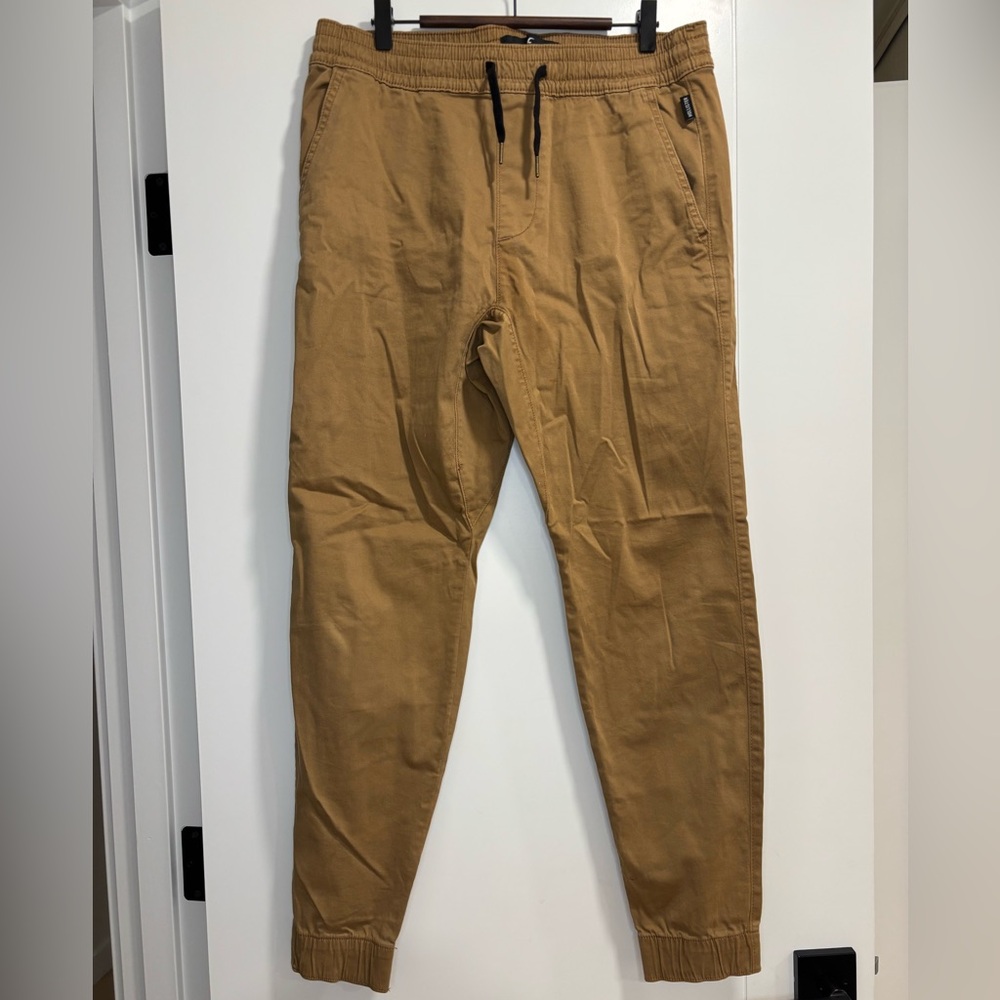 Hollister men’s khaki joggers
